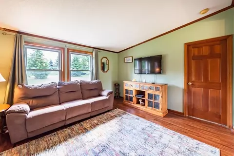 940 Lucy Rd, Howell, MI 48843 photo 5