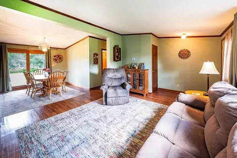 940 Lucy Rd, Howell, MI 48843 photo 7