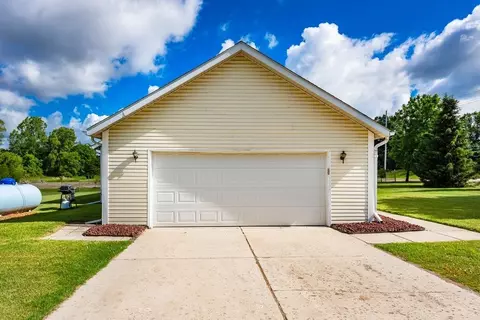 940 Lucy Rd, Howell, MI 48843 photo 33