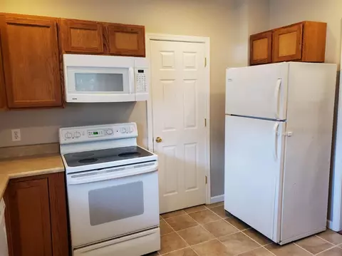527 Orange St, Jackson, MI 49202 photo 8
