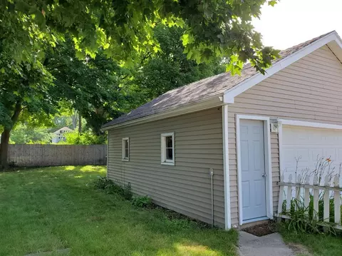 527 Orange St, Jackson, MI 49202 photo 17