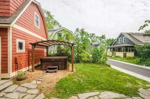 1012 Bath St, Ann Arbor, MI 48103 photo 34