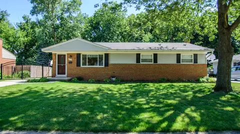 956 Watson Dr, Saline, MI 48176 photo 1