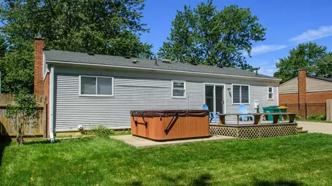 956 Watson Dr, Saline, MI 48176 photo 18