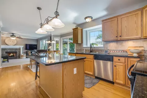 4587 Cameron Cir, Dexter, MI 48130 photo 8