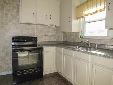 3876 Winifred, Wayne, MI 48184 photo 6