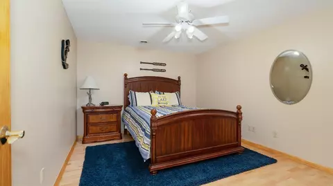 7465 Noahs Lndg, Gregory, MI 48137 photo 33