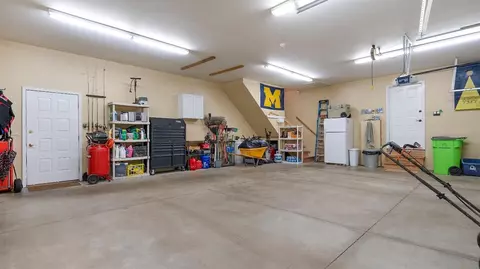 7465 Noahs Lndg, Gregory, MI 48137 photo 27