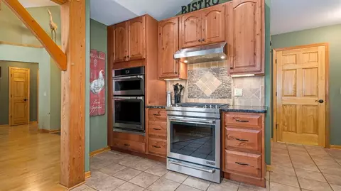 7465 Noahs Lndg, Gregory, MI 48137 photo 8