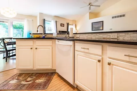 3473 Ashburnam, Ann Arbor, MI 48105 photo 9