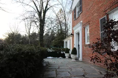 2211 Devonshire Rd, Ann Arbor, MI 48104 photo 5