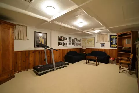 2211 Devonshire Rd, Ann Arbor, MI 48104 photo 51