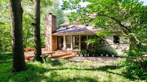 3317 E Dobson Pl, Ann Arbor, MI 48105 photo 17