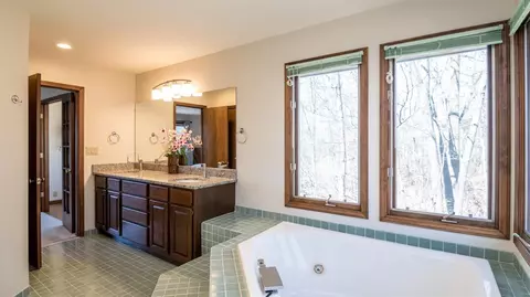 3317 E Dobson Pl, Ann Arbor, MI 48105 photo 12