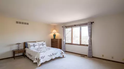 3317 E Dobson Pl, Ann Arbor, MI 48105 photo 11