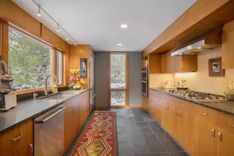 2901 Devonshire Rd, Ann Arbor, MI 48104 photo 20