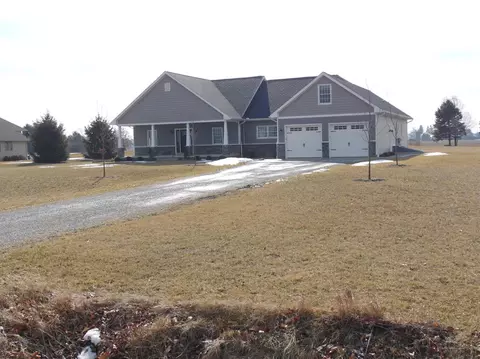 8371 Eggert Rd, Ida, MI 48140 photo 1