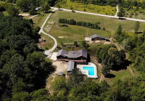 13591 Macon Rd, Saline, MI 48176 photo 2