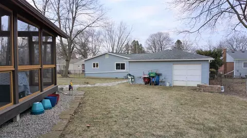 208 Tower Dr, Saline, MI 48176 photo 9