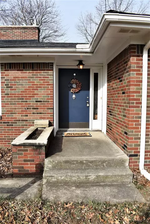 6048 S Occidental Rd, Tecumseh, MI 49286 photo 2