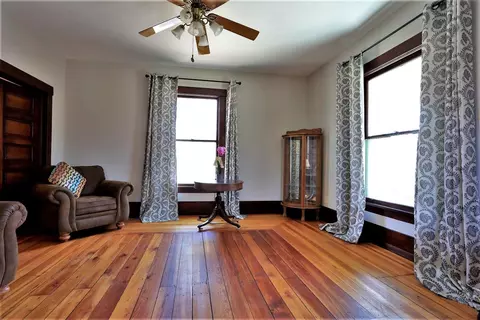 211 E Henry St, Saline, MI 48176 photo 3