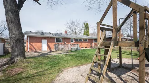 1745 Dunmore Rd, Ann Arbor, MI 48103 photo 34