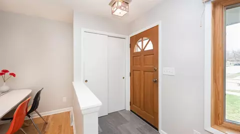 1745 Dunmore Rd, Ann Arbor, MI 48103 photo 5