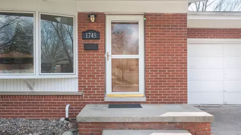 1745 Dunmore Rd, Ann Arbor, MI 48103 photo 4