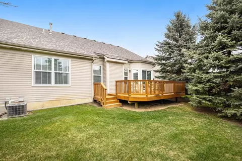 2096 Red Maple Ln, Commerce Twp, MI 48390 photo 28