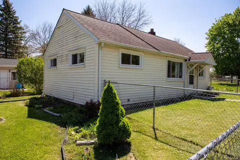 715 22nd St, Jackson, MI 49203 photo 3