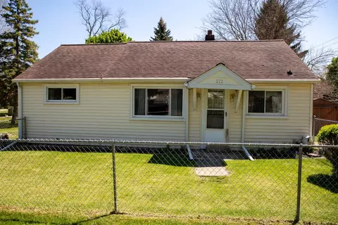 715 22nd St, Jackson, MI 49203 photo 2