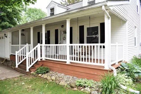900 Murray Dr, Tecumseh, MI 49286 photo 3