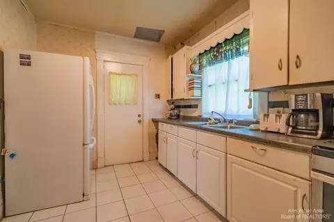 607 Spring, Ann Arbor, MI 48103 photo 8