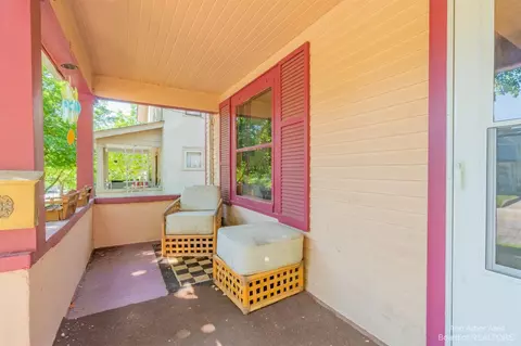 607 Spring, Ann Arbor, MI 48103 photo 2