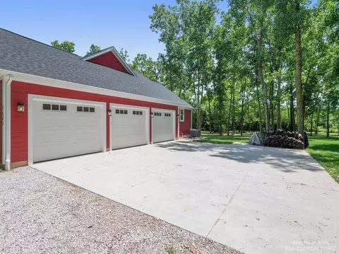 7585 Fosdick Rd, Saline, MI 48176 photo 36
