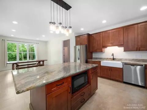 7585 Fosdick Rd, Saline, MI 48176 photo 10