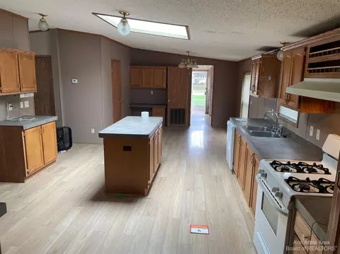 7557 Michelle, Monroe, MI 48162 photo 7