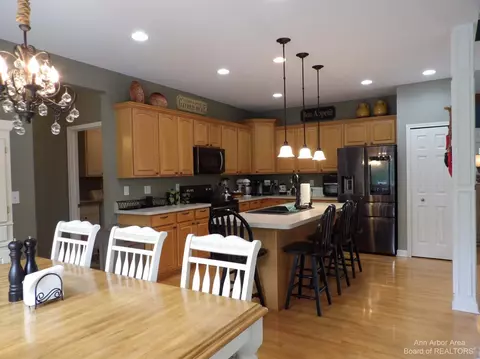 2176 Kildare Dr, Davison, MI 48423 photo 6