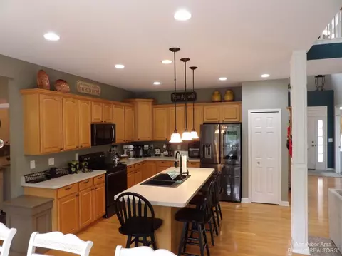 2176 Kildare Dr, Davison, MI 48423 photo 4