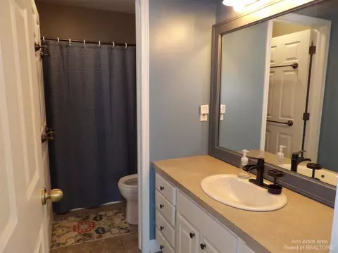 2176 Kildare Dr, Davison, MI 48423 photo 18