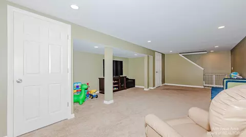 55 Tower Dr, Saline, MI 48176 photo 25