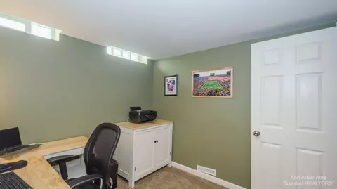 55 Tower Dr, Saline, MI 48176 photo 27