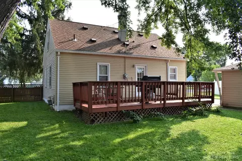 401 Everett St, Milan, MI 48160 photo 28