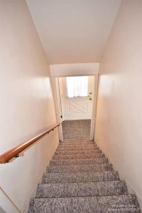401 Everett St, Milan, MI 48160 photo 19
