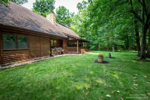2134 Fox Ridge Dr, Howell, MI 48843 photo 44