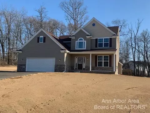 4501 Mckenna Dr, Adrian, MI 49221 photo 1