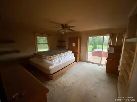 447 W Willis Rd, Saline, MI 48176 photo 6