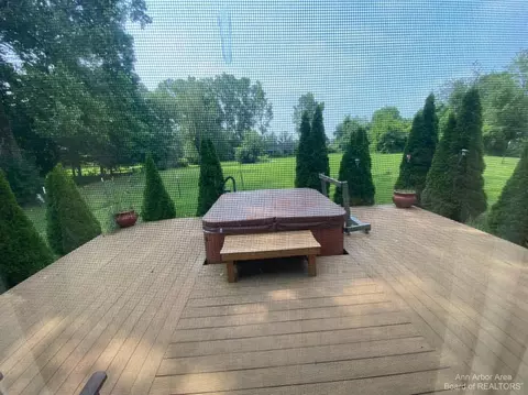 447 W Willis Rd, Saline, MI 48176 photo 2