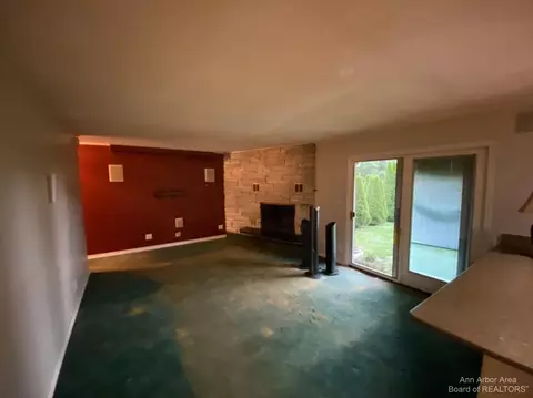 447 W Willis Rd, Saline, MI 48176 photo 8