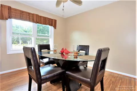 7660 Warner Rd, Saline, MI 48176 photo 11